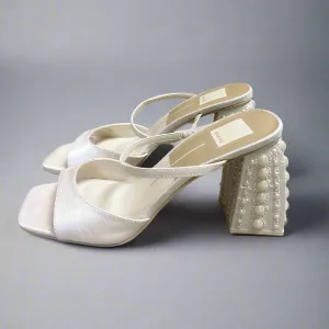 Dolce Vita ivory Jemmy Pearl shoes, size 8.5, BRAND NEW!